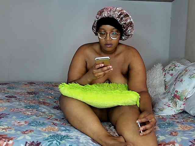 Sweetheartcocomwllow webcam