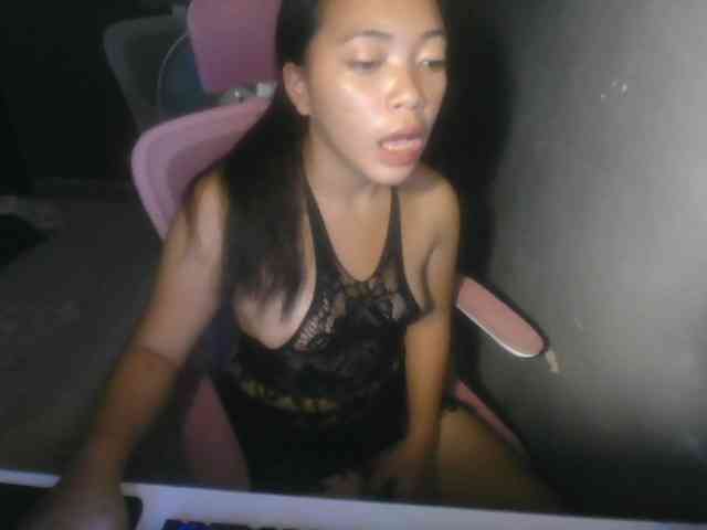 hornygirl25 webcam