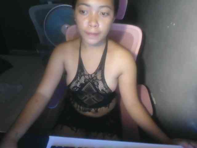 hornygirl25 webcam
