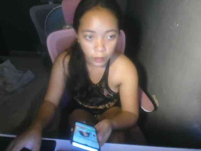 hornygirl25 webcam