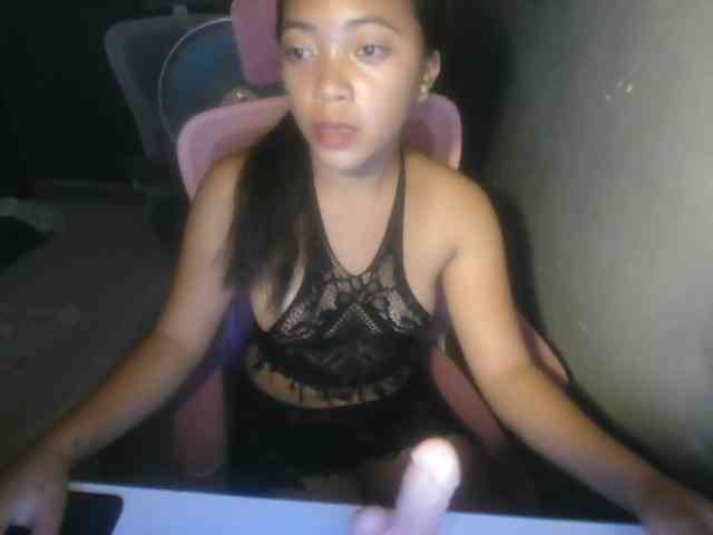 hornygirl25 webcam