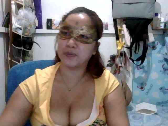 MrsWett webcam