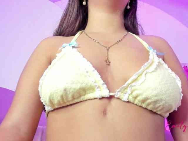 EmilyPark69 webcam