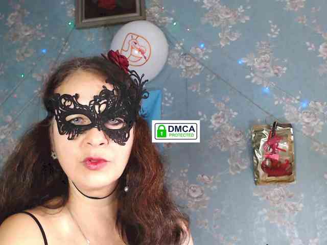 LucianaSanders webcam