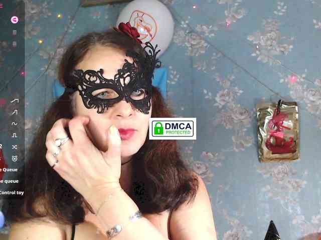 LucianaSanders webcam