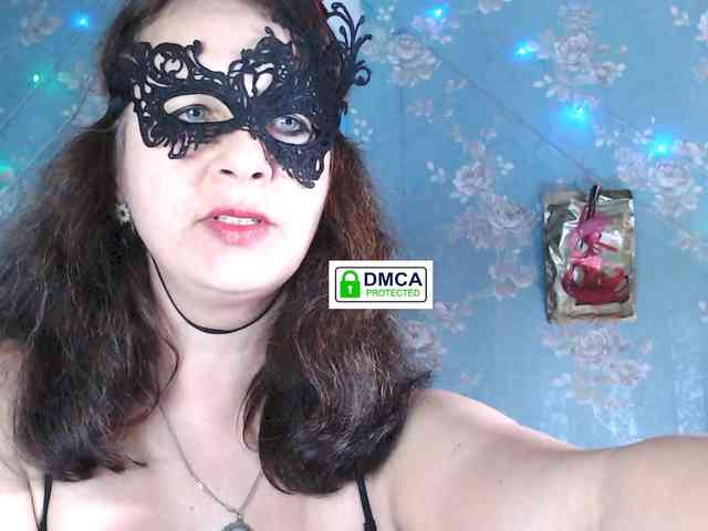 LucianaSanders webcam