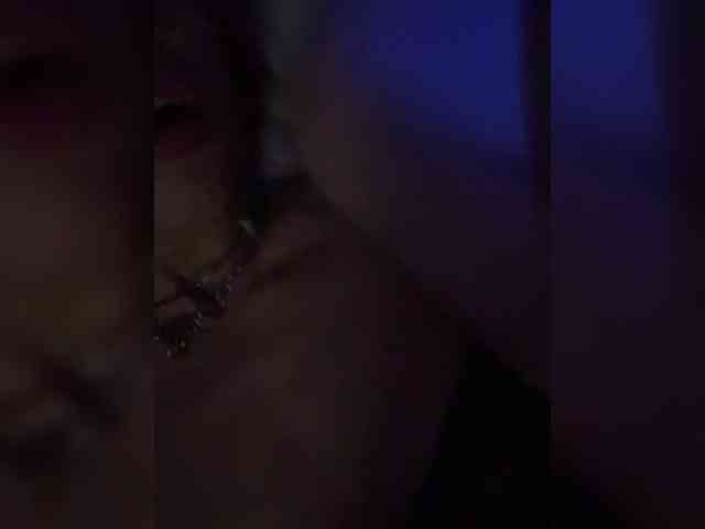 VIP17CoupleDream webcam