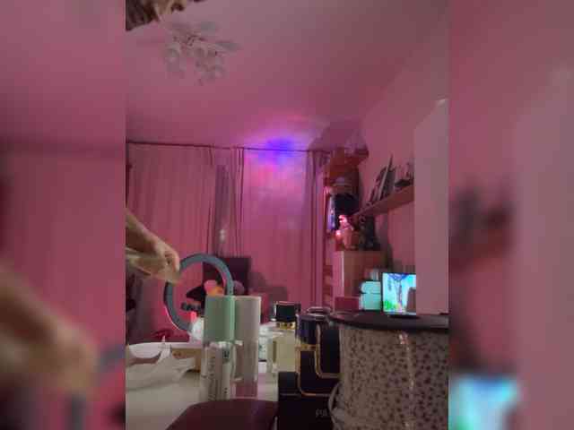 VIP17CoupleDream webcam