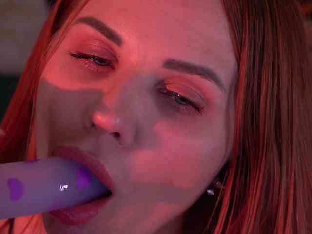 LunaLicks webcam