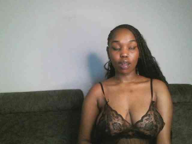 Sweetberry77 webcam