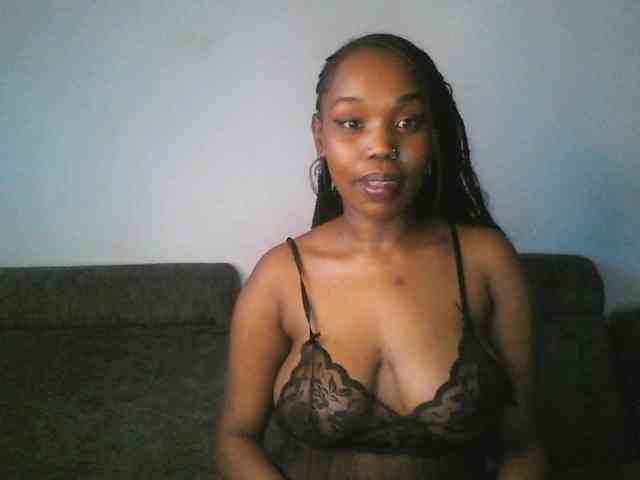 Sweetberry77 webcam