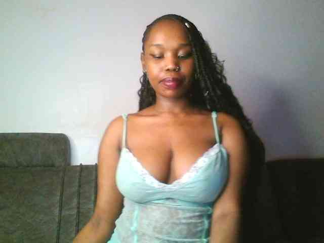 Sweetberry77 webcam