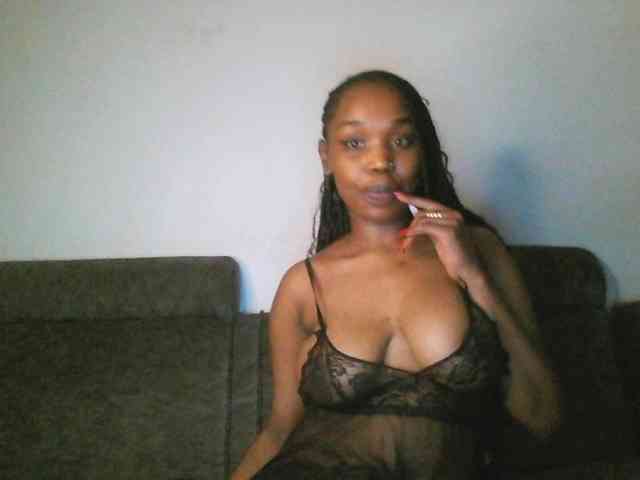 Sweetberry77 webcam
