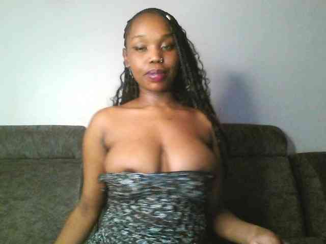 Sweetberry77 webcam