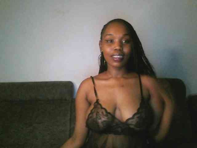 Sweetberry77 webcam