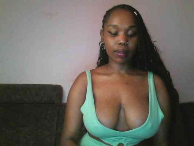 Sweetberry77 webcam