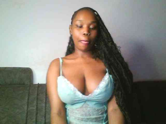 Sweetberry77 webcam