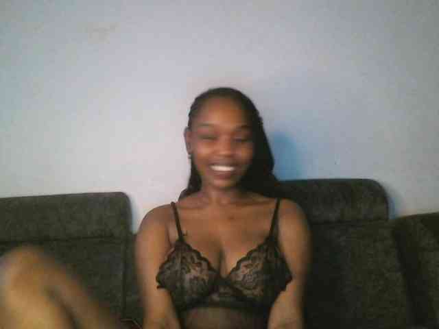 Sweetberry77 webcam