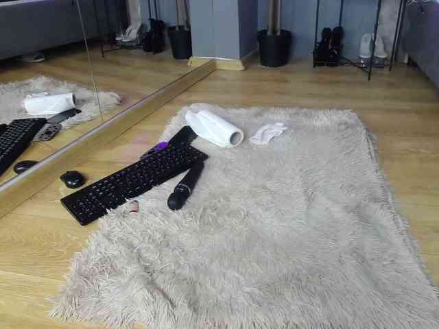 ScarlettJakobs webcam
