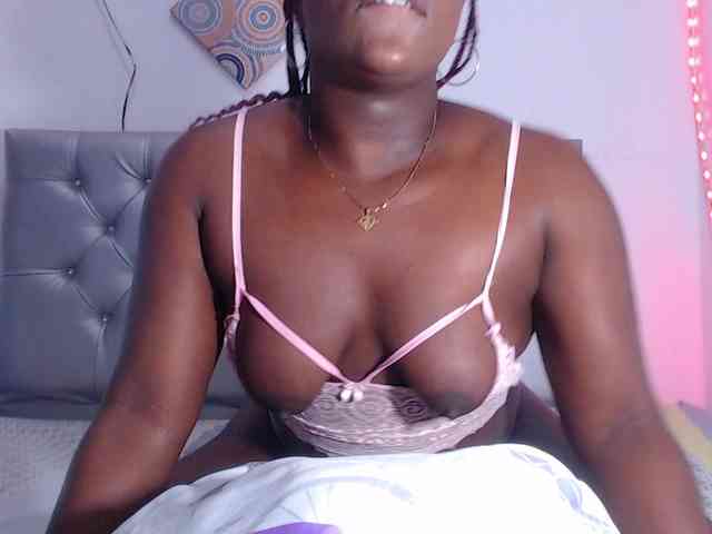 bigass-ebony webcam