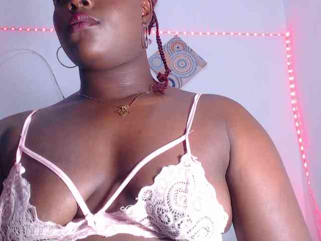 bigass-ebony webcam