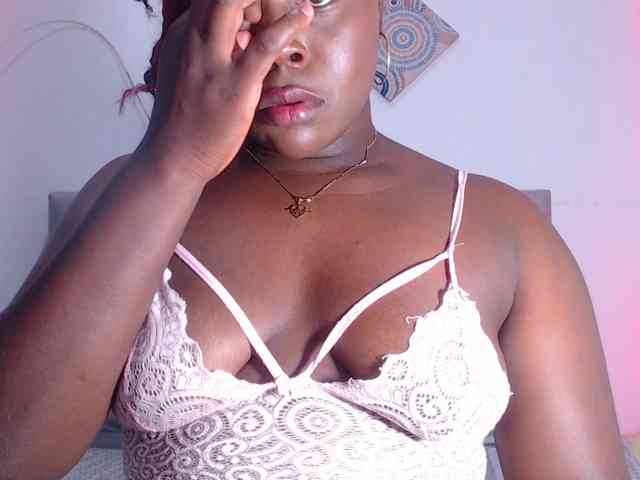 bigass-ebony webcam