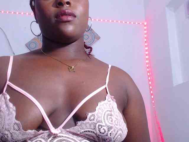 bigass-ebony webcam