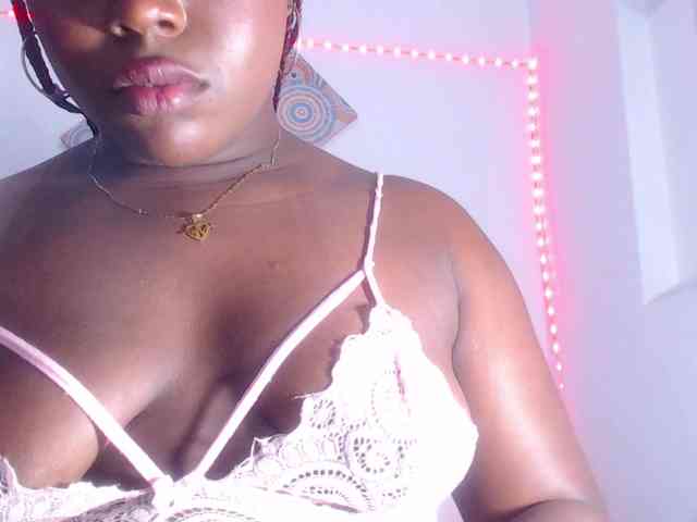bigass-ebony webcam