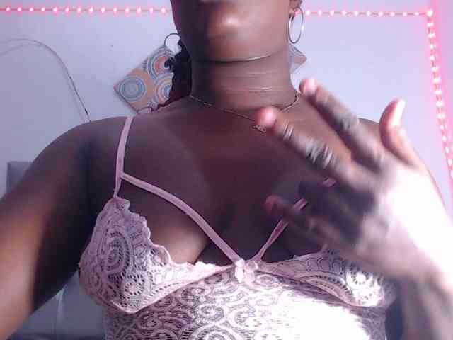 bigass-ebony webcam