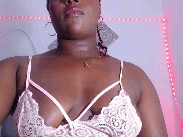 bigass-ebony webcam
