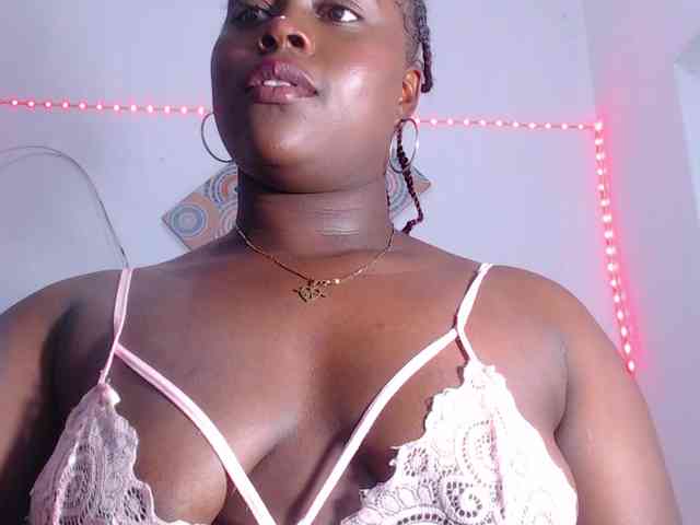 bigass-ebony webcam