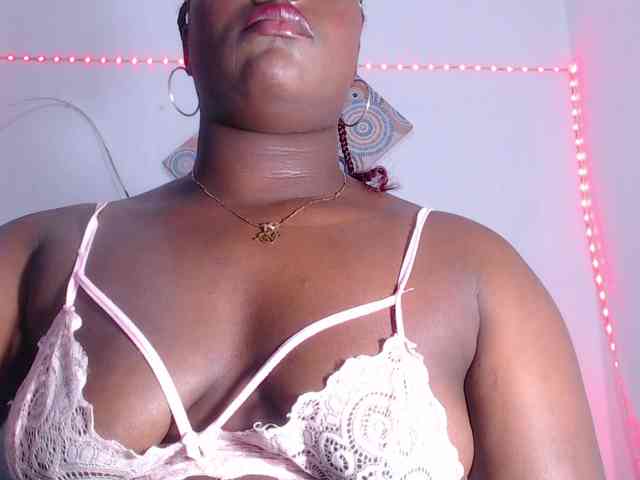 bigass-ebony webcam