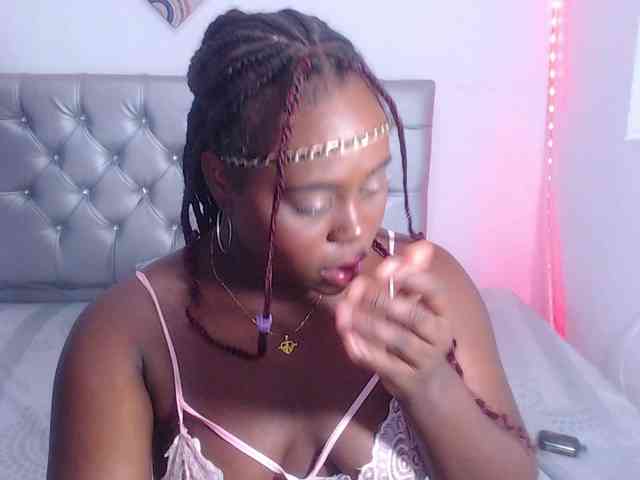 bigass-ebony webcam