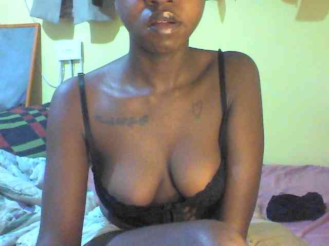 TipQueen webcam