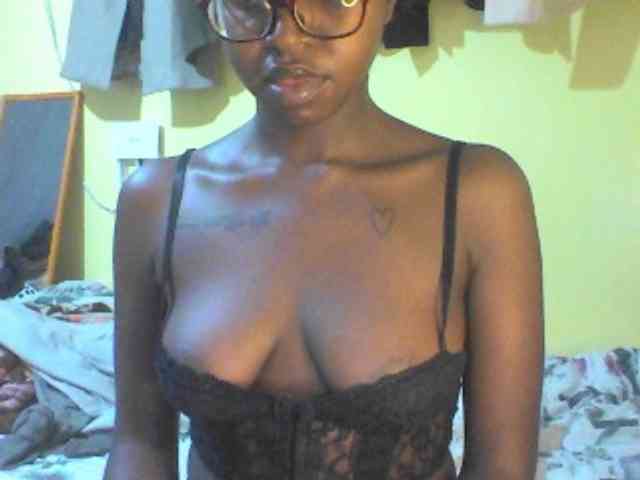 TipQueen webcam