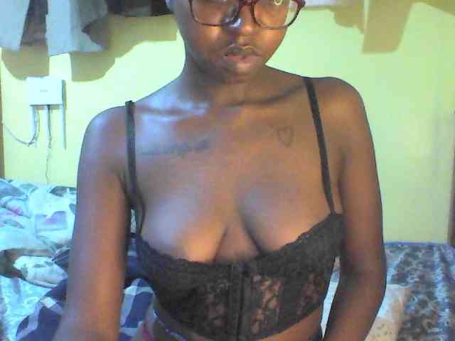 TipQueen webcam