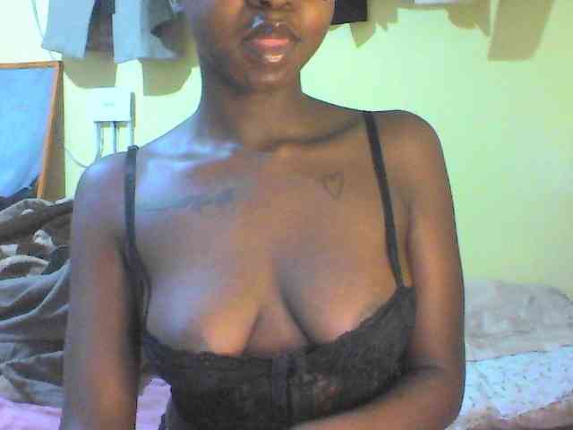 TipQueen webcam
