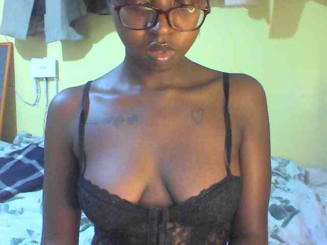 TipQueen webcam