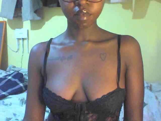 TipQueen webcam