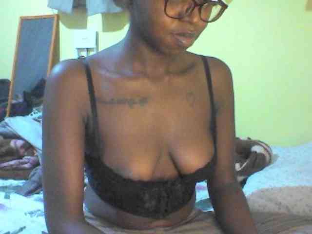 TipQueen webcam