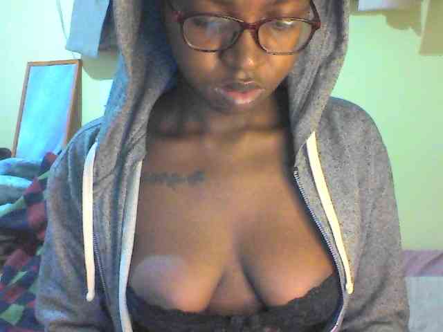 TipQueen webcam