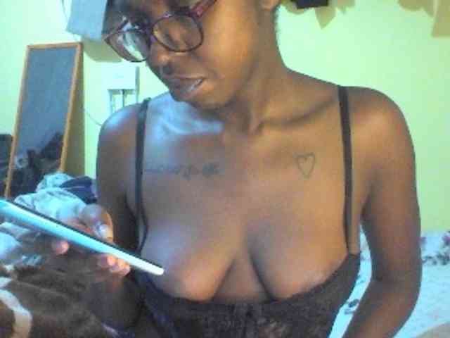 TipQueen webcam