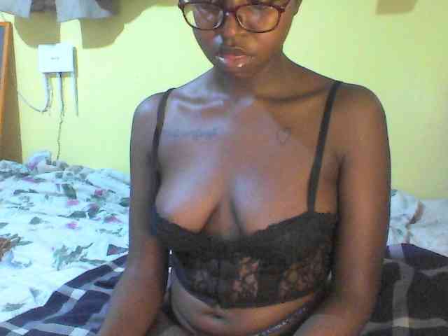 TipQueen webcam
