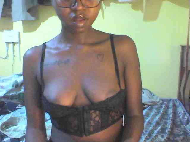 TipQueen webcam