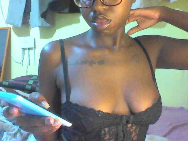 TipQueen webcam