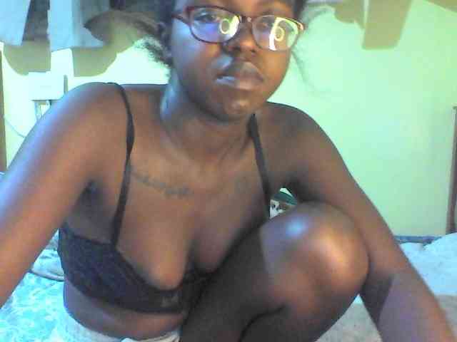 TipQueen webcam