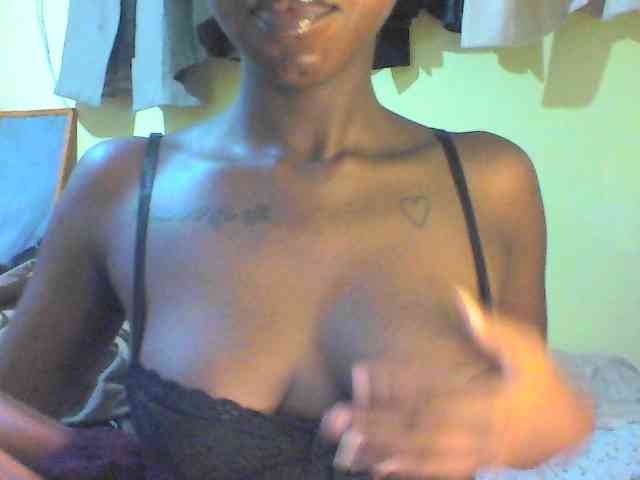 TipQueen webcam