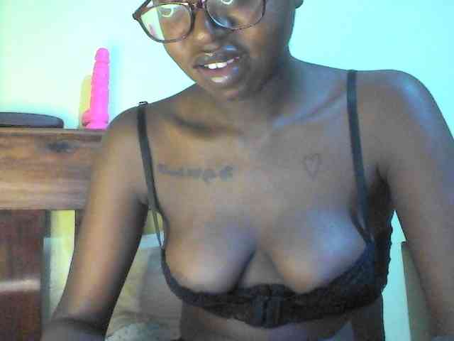 TipQueen webcam