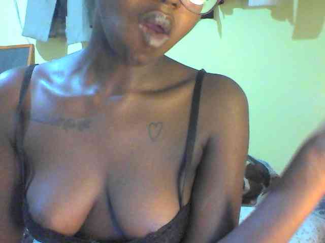 TipQueen webcam