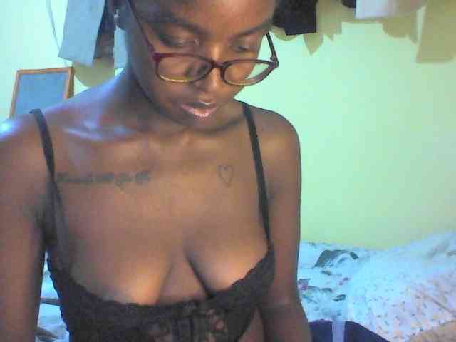 TipQueen webcam